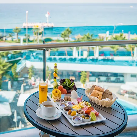 Sunprime C-lounge - Adult Only Hotel