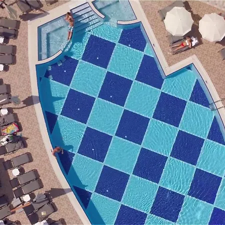 Sunprime C-lounge - Adult Only Hotel